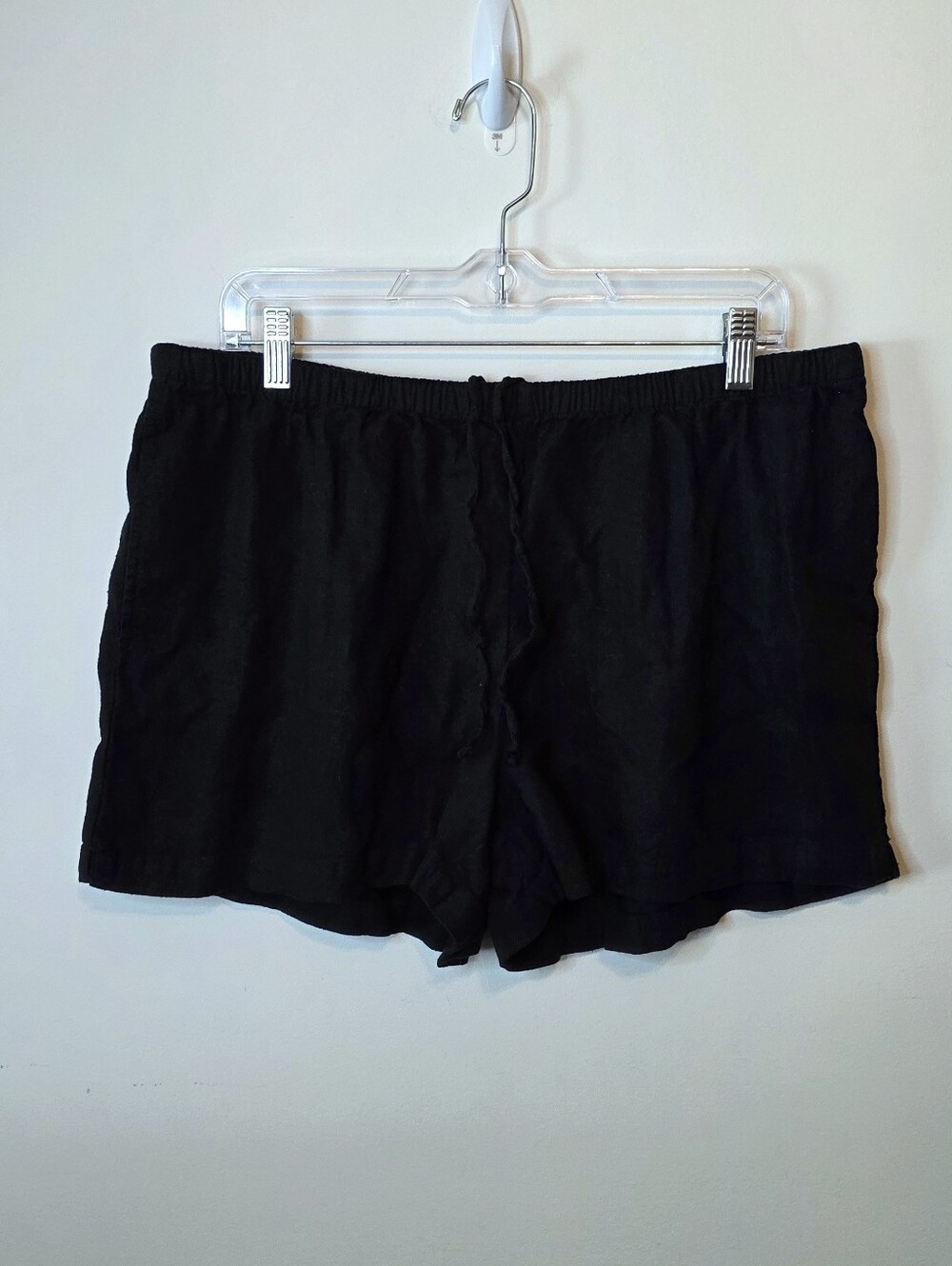 A New Day Black Linen Blend Pull On Shorts Size Large Beach Vacation Resort Wear